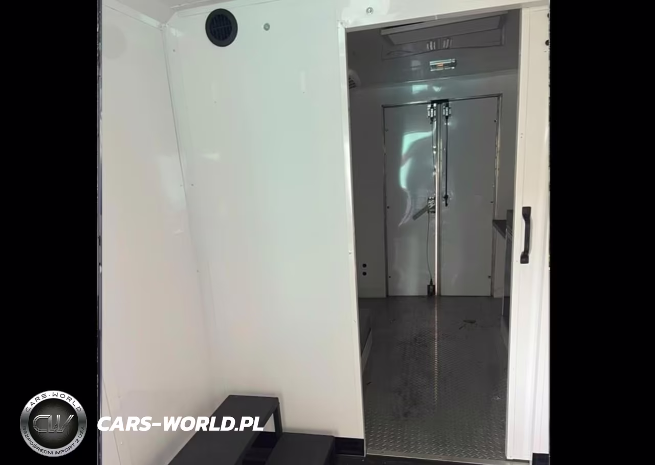 2009 Freightliner Chassis M Line Walk-In Van VIN:4UZAARDU09CAF1667 - 14