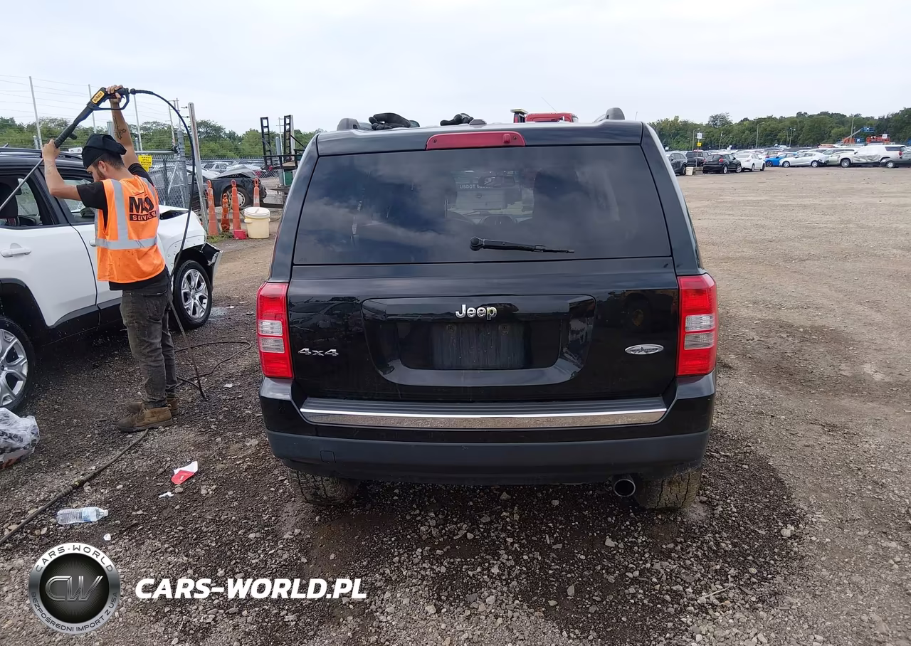 2017 Jeep Patriot High Altitude VIN:1C4NJRFB0HD159380 - 16