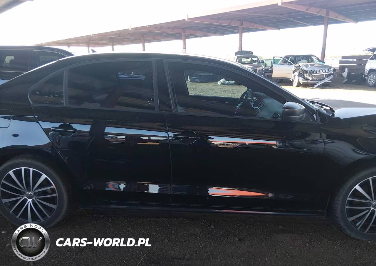 2015 Volkswagen Jetta 1.8T Sport VIN:3VWD17AJXFM428045 - 13
