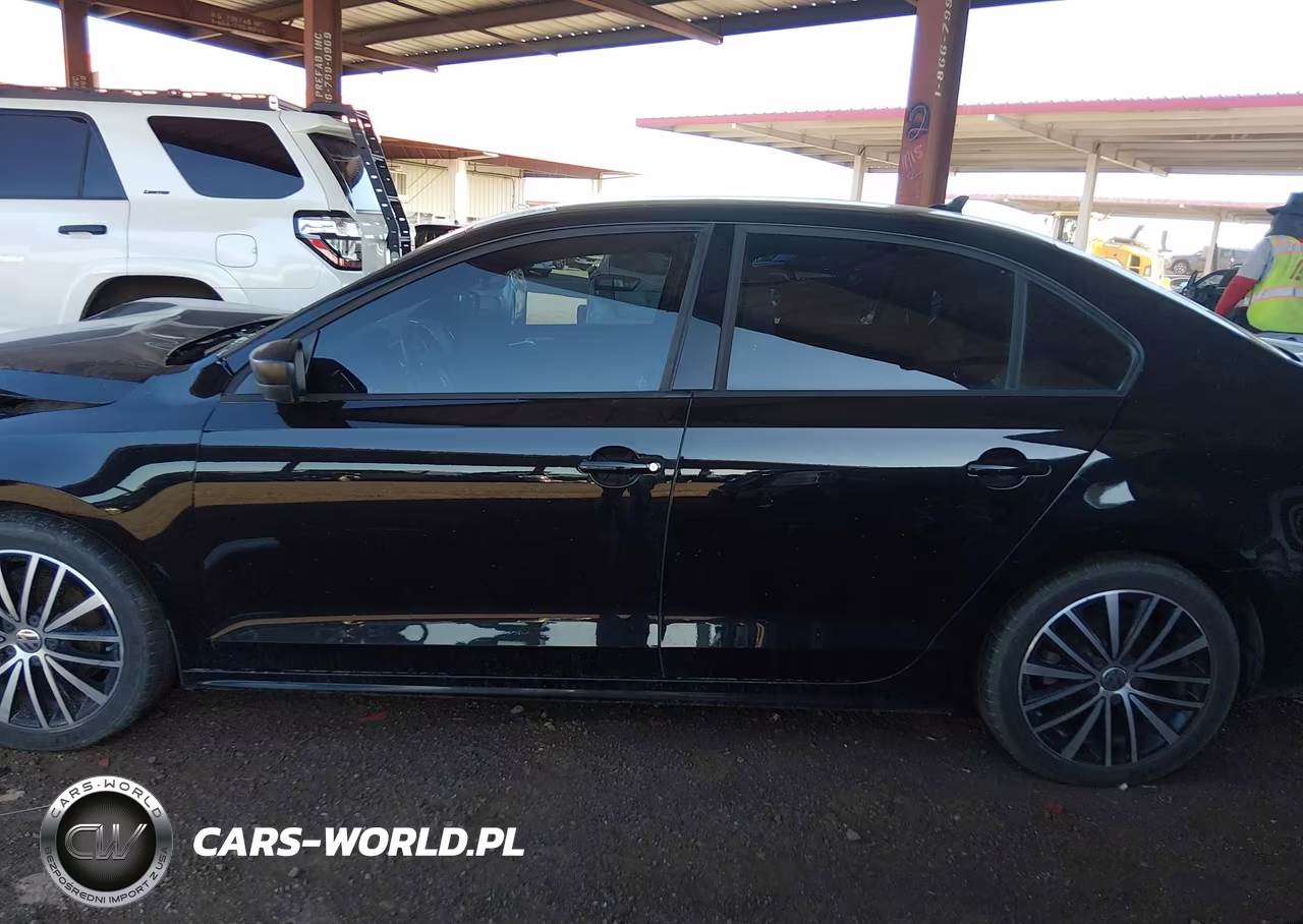 2015 Volkswagen Jetta 1.8T Sport VIN:3VWD17AJXFM428045 - 14