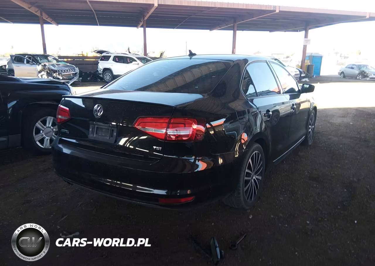 2015 Volkswagen Jetta 1.8T Sport VIN:3VWD17AJXFM428045 - 4