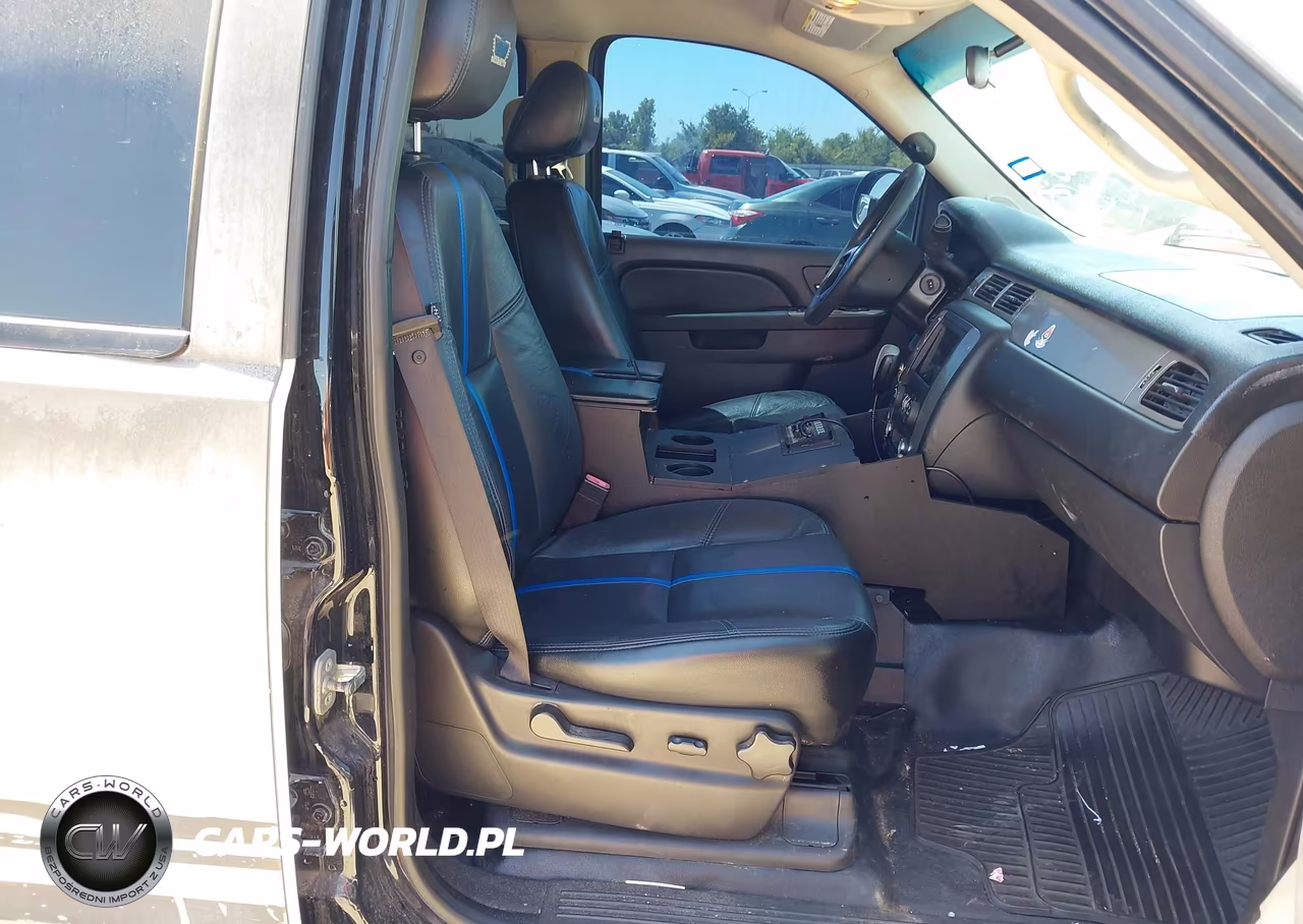 2012 Chevrolet Tahoe Commercial VIN:1GNLC2E03CR284398 - 5