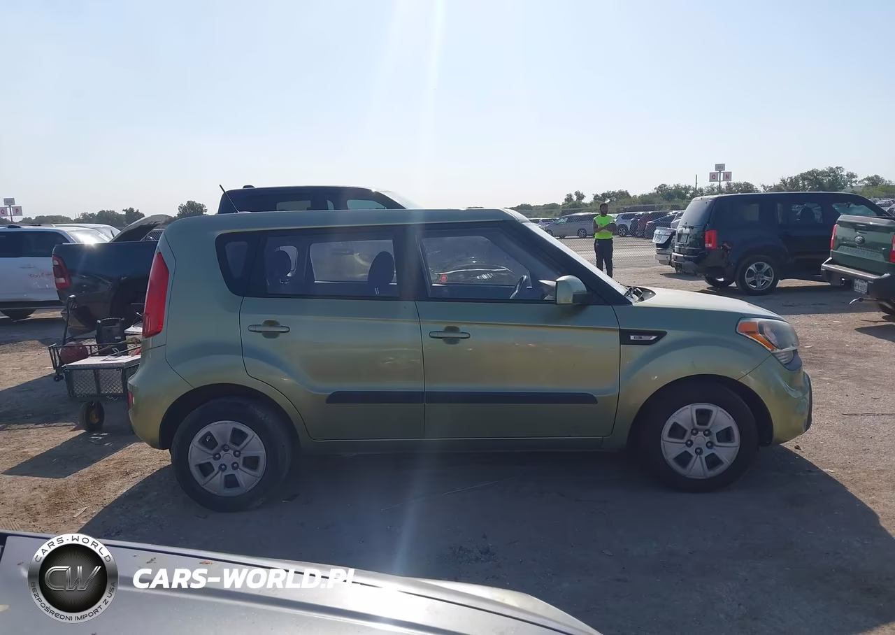 2012 Kia Soul VIN:KNDJT2A52C7376387 - 13