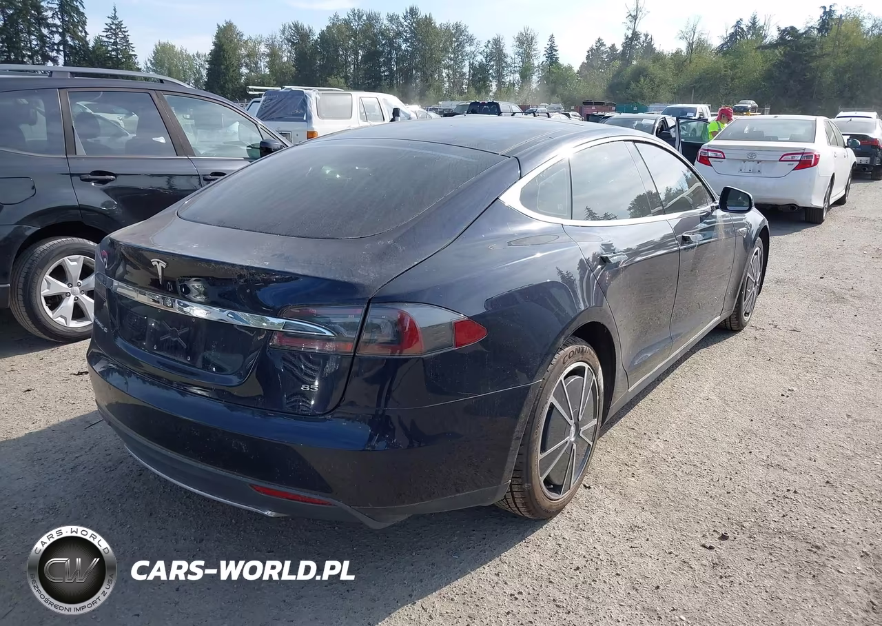 2014 Tesla Model S P85 VIN:5YJSA1H14EFP50339 - 4