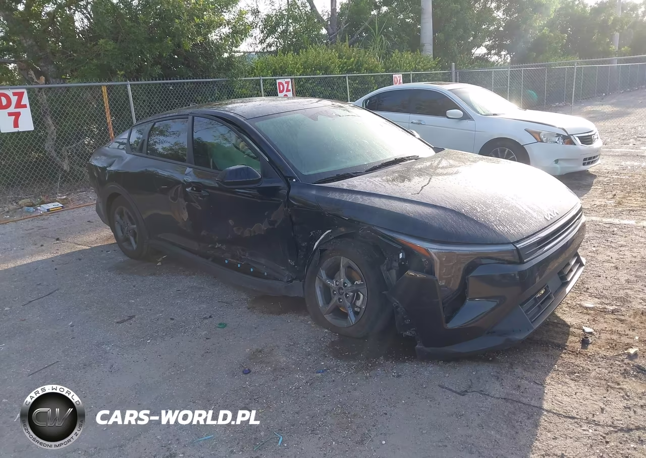 2025 Kia K4 Lxs VIN:3KPFT4DEXSE116802 - 1