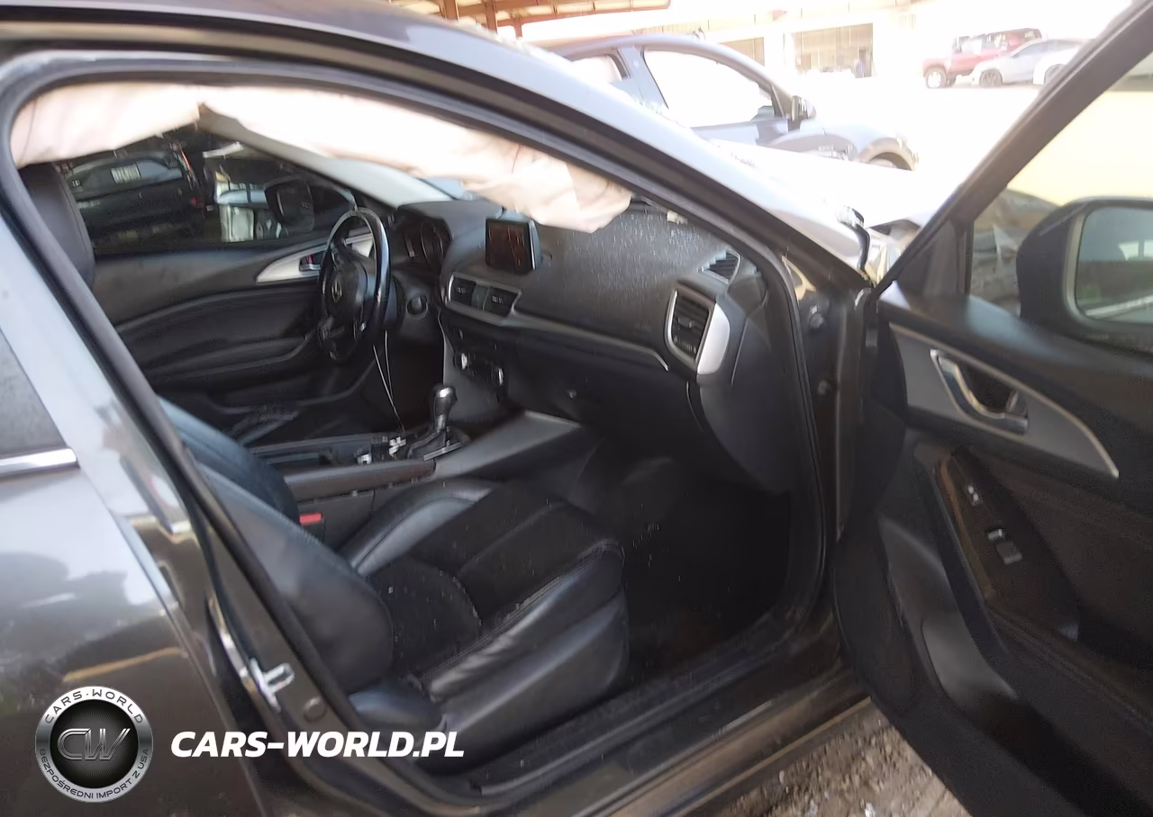 2017 Mazda Mazda3 Touring VIN:3MZBN1V75HM116466 - 5