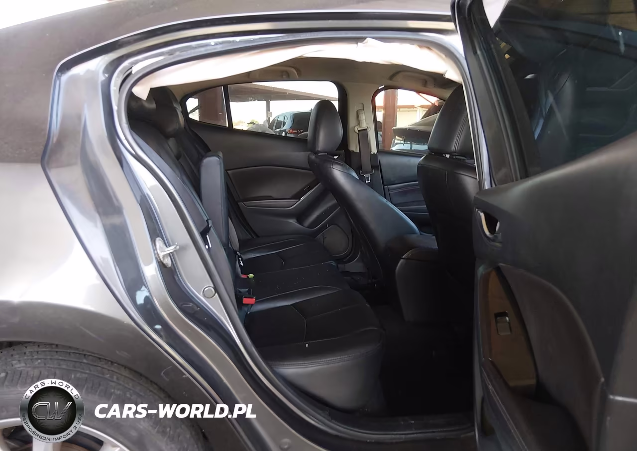 2017 Mazda Mazda3 Touring VIN:3MZBN1V75HM116466 - 8