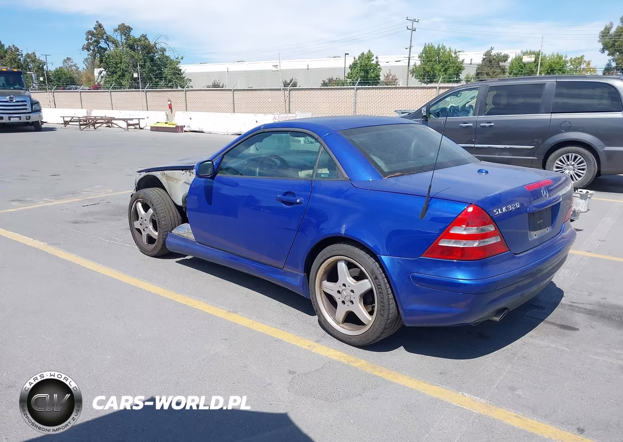 2002 Mercedes-Benz Slk 320 VIN:WDBKK65F02F241168 - 3