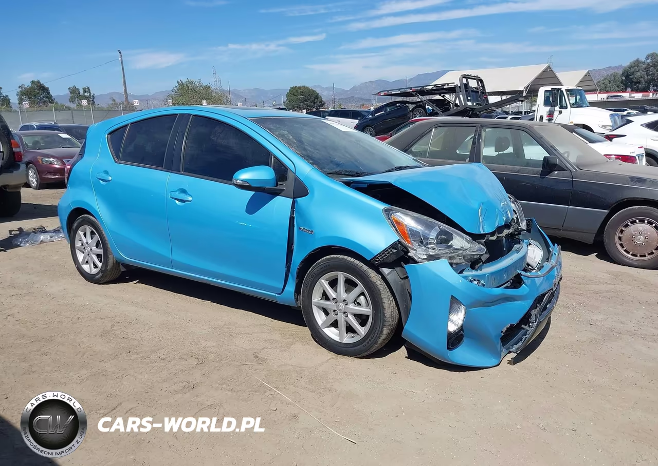 2015 Toyota Prius C Four – zdjęcie 1 z 16