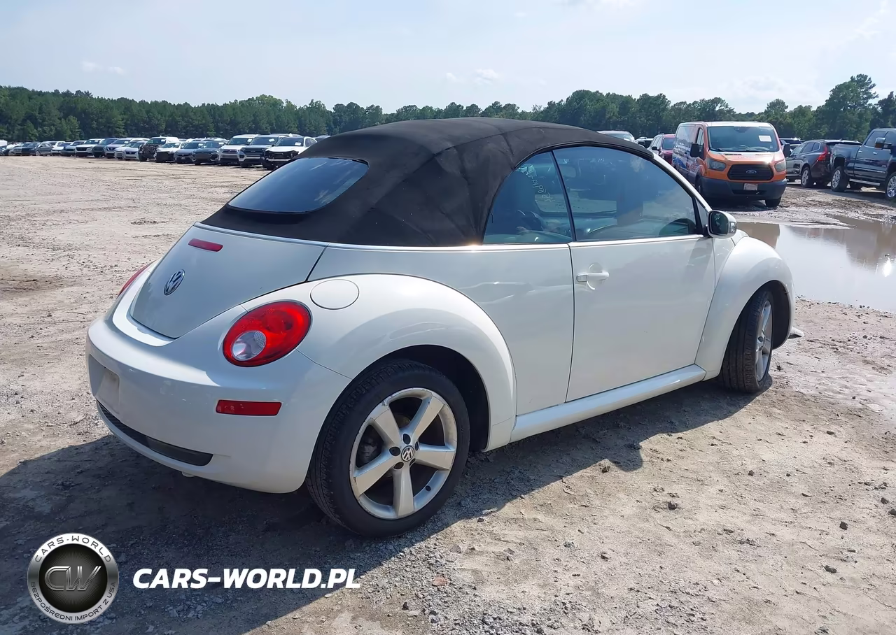 2007 Volkswagen New Beetle Triple White VIN:3VWFF31Y07M419503 - 4