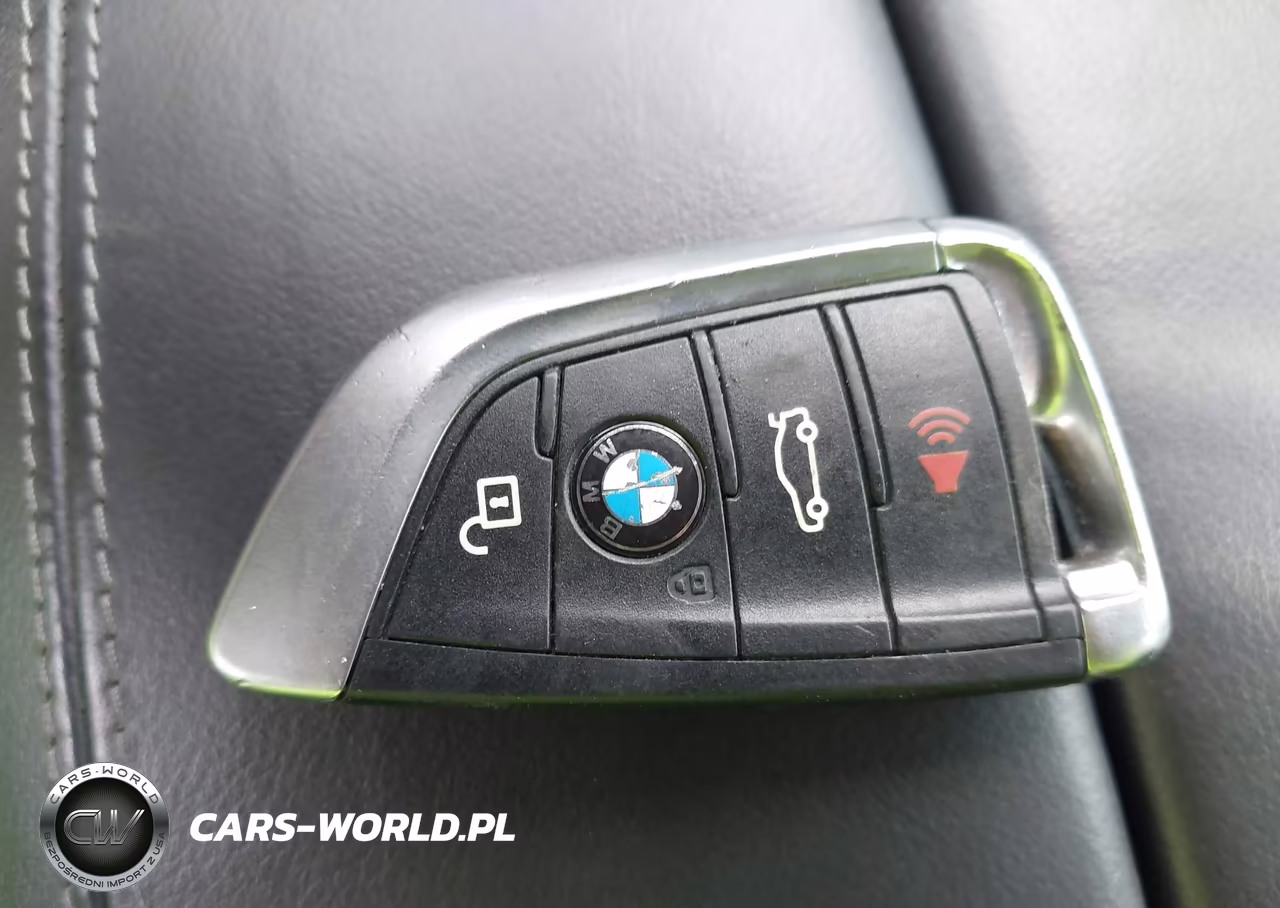 2017 BMW X5 M VIN:5YMKT6C36H0U39330 - 11