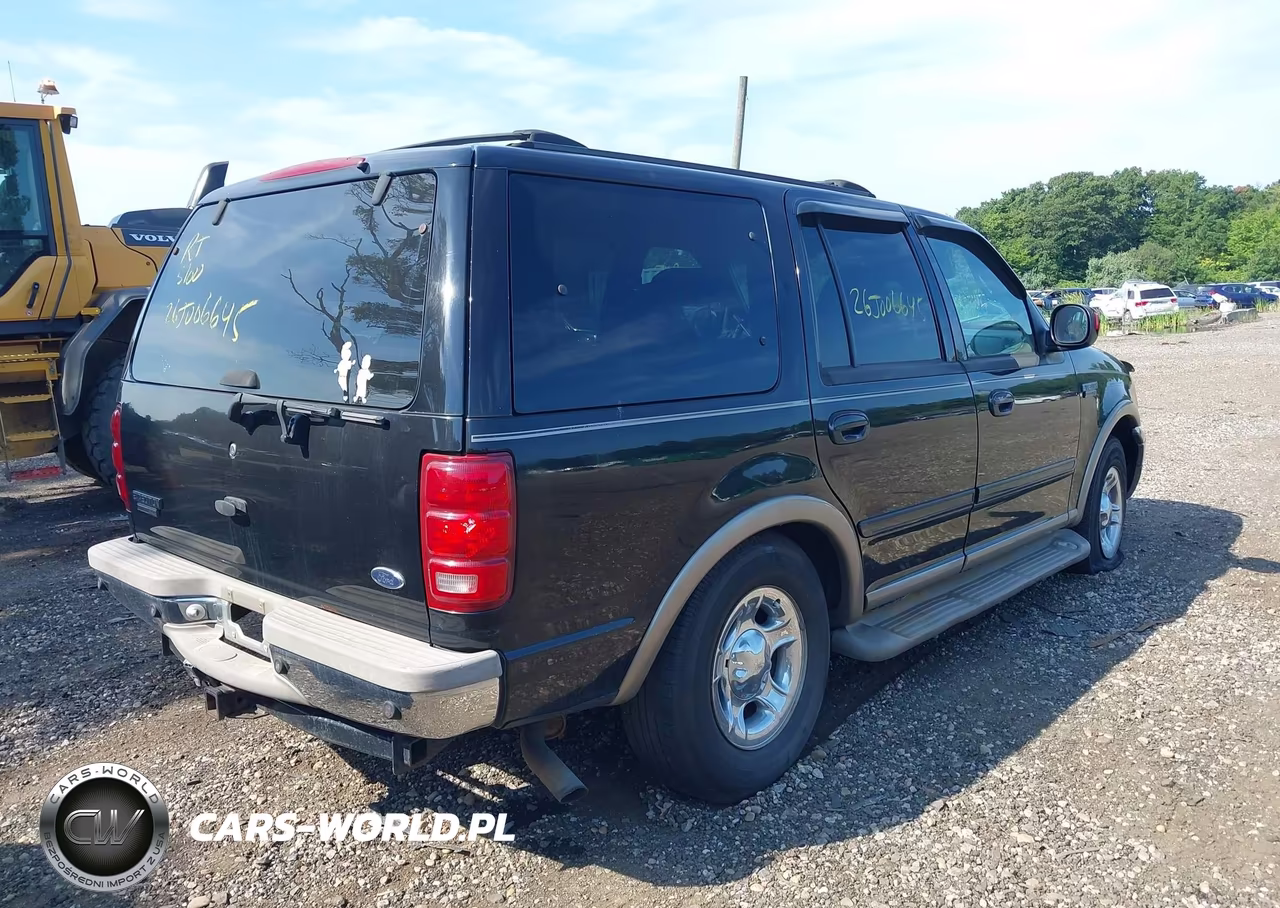 2002 Ford Expedition Eddie Bauer VIN:1FMFU18L82LA37927 - 4