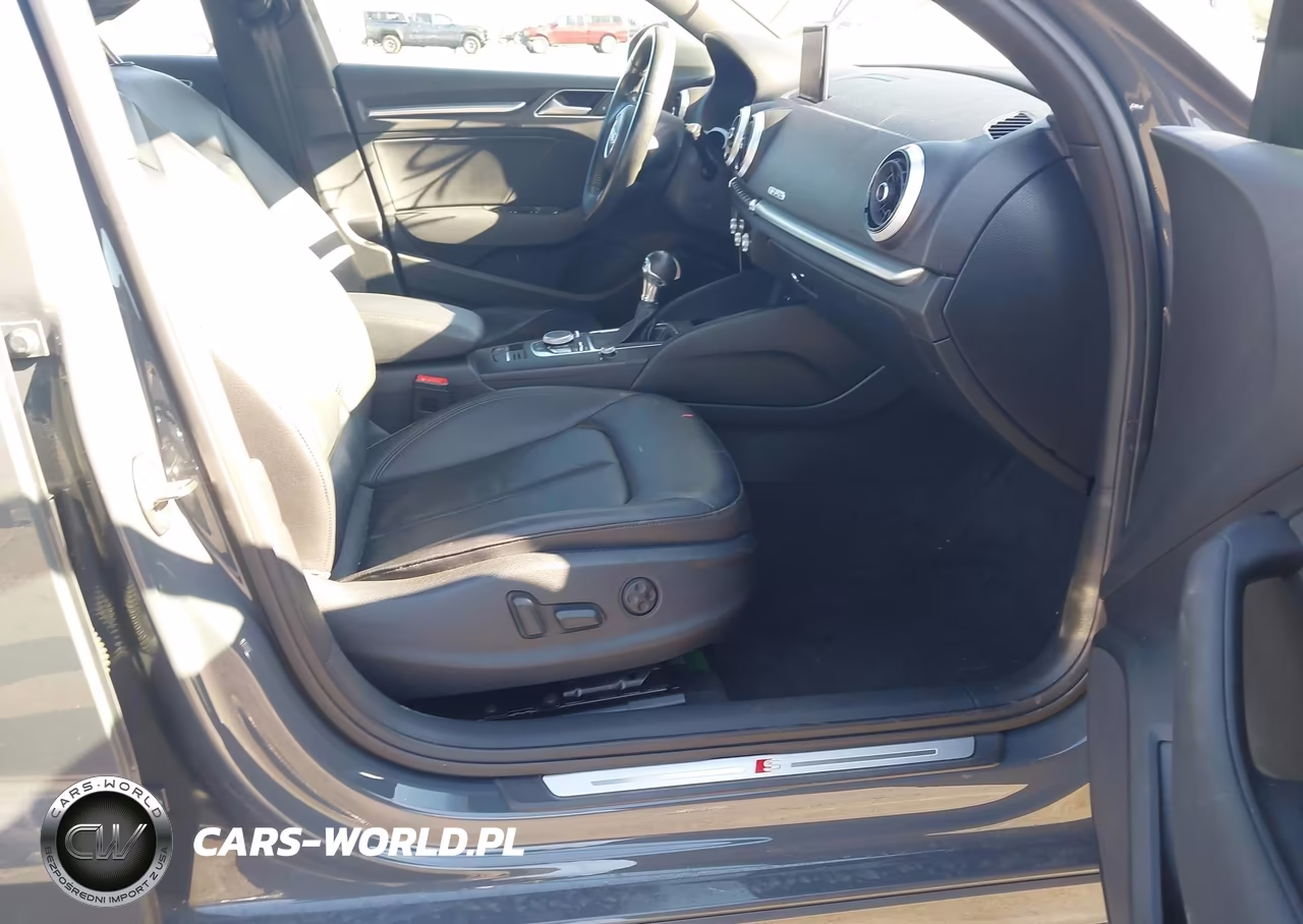 2017 Audi A3 Premium Plus VIN:WAUJ8GFF8H1045398 - 5