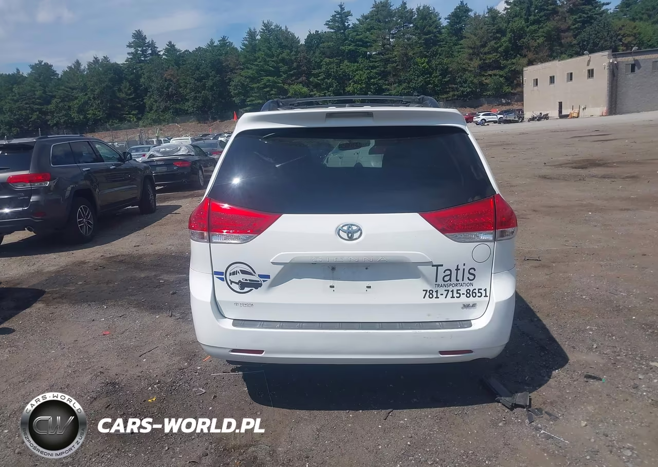 2011 Toyota Sienna Xle V6 VIN:5TDYK3DC0BS132288 - 16