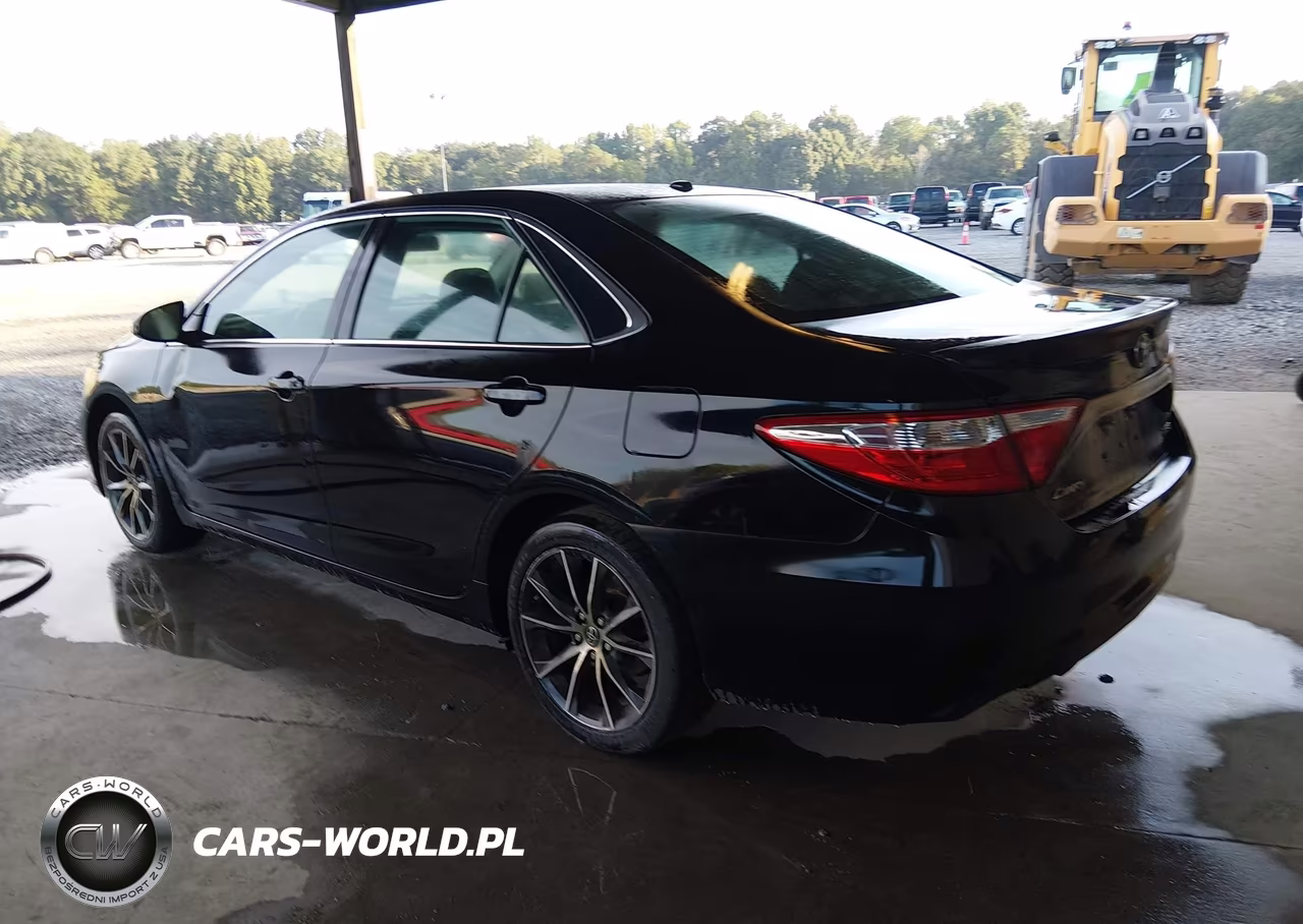 2016 Toyota Camry Xse VIN:4T1BF1FK3GU594152 - 3