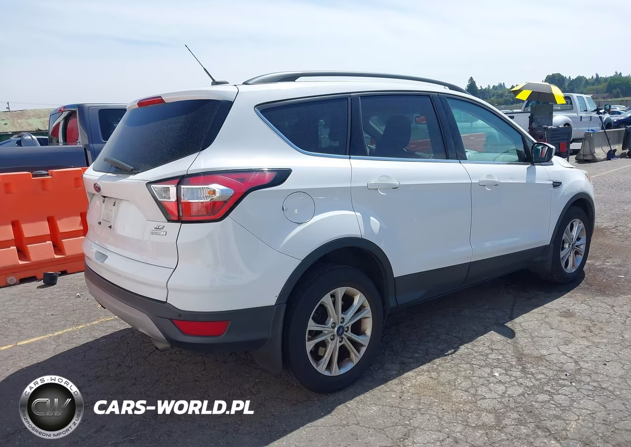 2018 Ford Escape Se VIN:1FMCU0GD5JUB85632 - 4