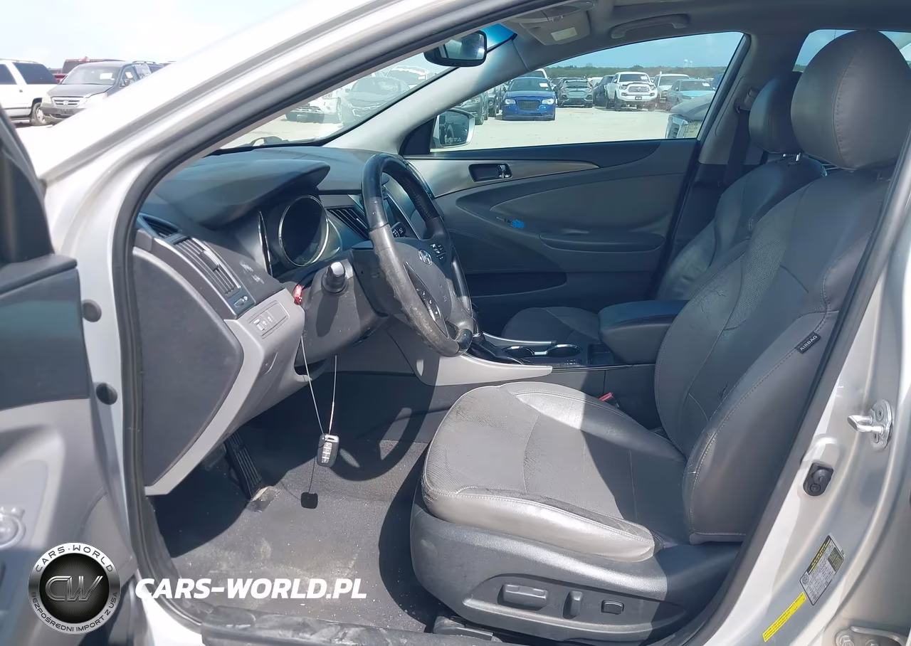 2011 Hyundai Sonata Hybrid VIN:KMHEC4A41BA018568 - 12