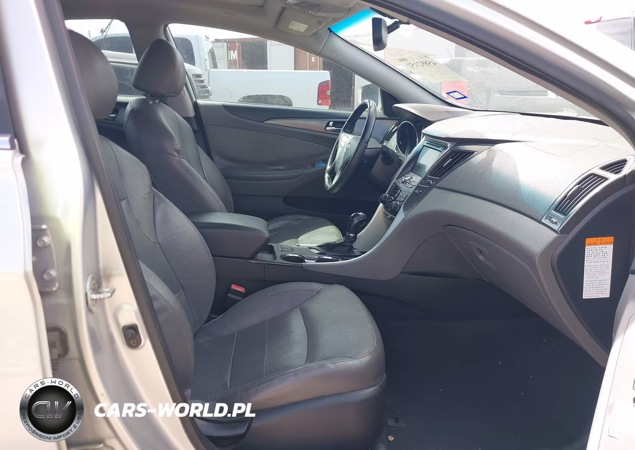 2011 Hyundai Sonata Hybrid VIN:KMHEC4A41BA018568 - 5