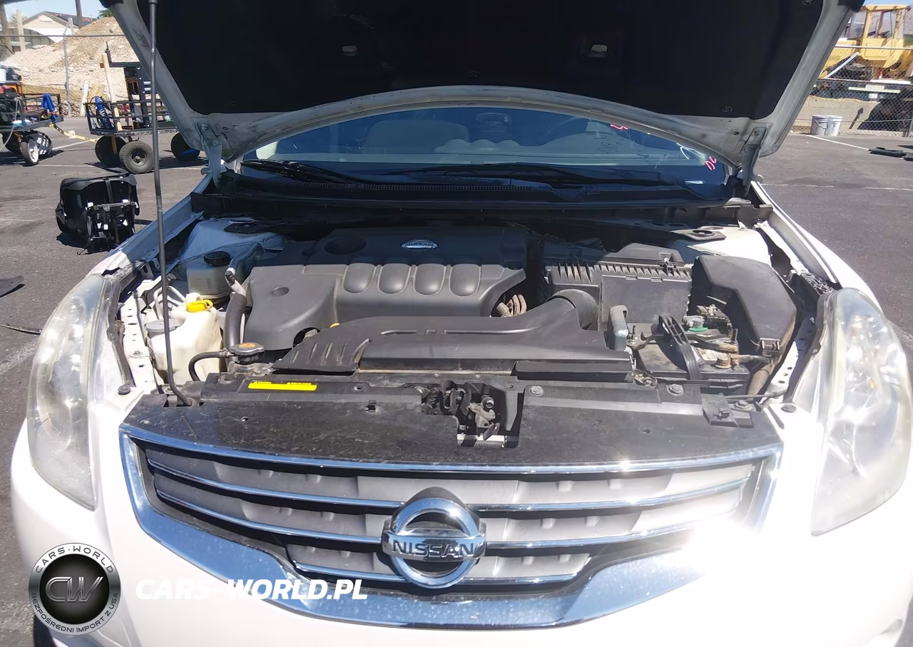 2011 Nissan Altima 2.5 S VIN:1N4AL2AP8BN496339 - 10