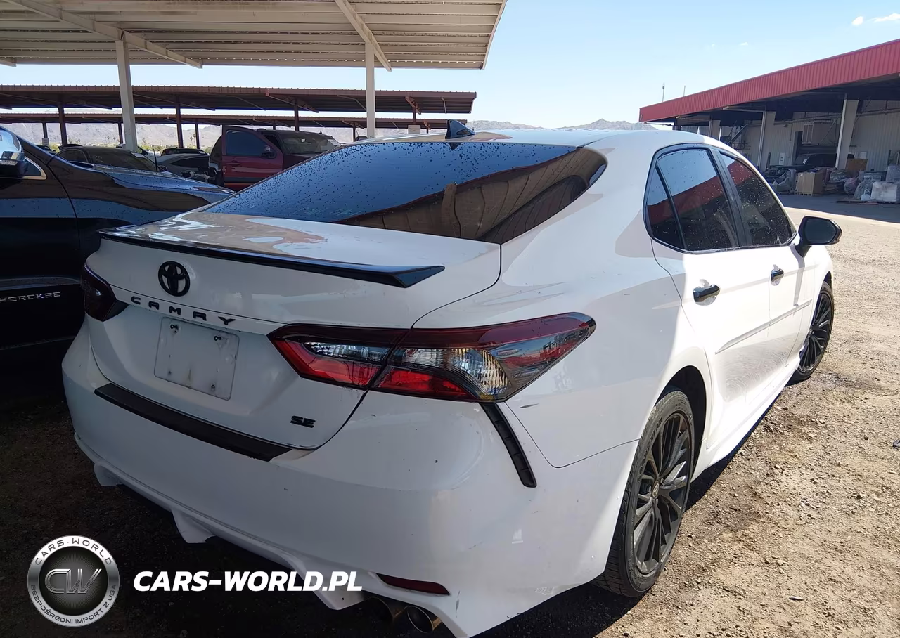 2022 Toyota Camry Se Nightshade Edition VIN:4T1G11AK5NU022198 - 4