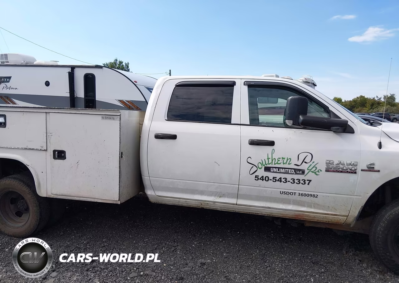 2018 Ram 3500 Chassis Tradesman-Slt-Laramie VIN:3C7WRTCL3JG397985 - 14