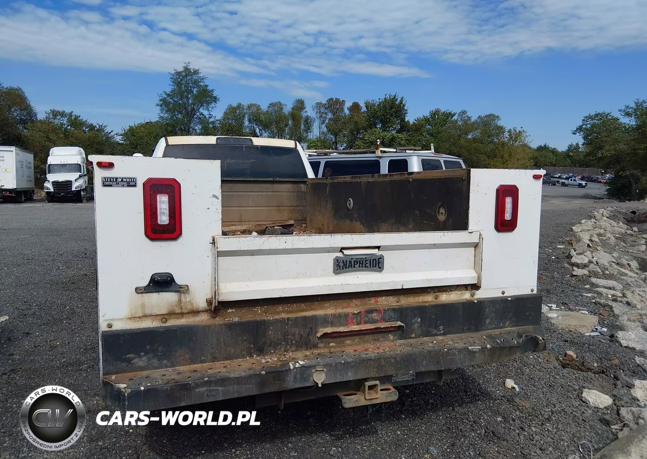 2018 Ram 3500 Chassis Tradesman-Slt-Laramie VIN:3C7WRTCL3JG397985 - 16