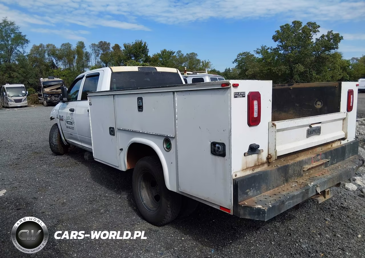 2018 Ram 3500 Chassis Tradesman-Slt-Laramie VIN:3C7WRTCL3JG397985 - 3