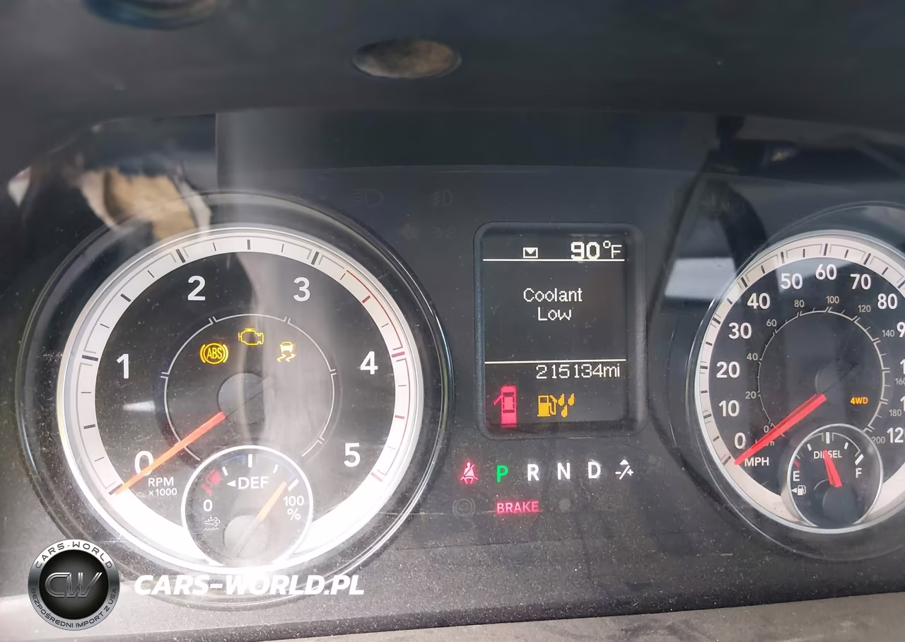 2018 Ram 3500 Chassis Tradesman-Slt-Laramie VIN:3C7WRTCL3JG397985 - 5