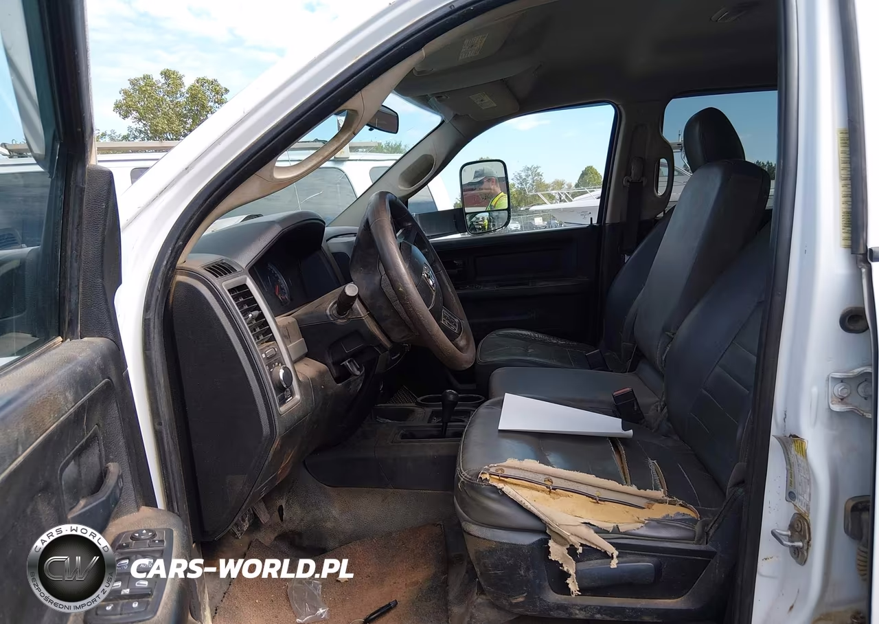 2018 Ram 3500 Chassis Tradesman-Slt-Laramie VIN:3C7WRTCL3JG397985 - 6
