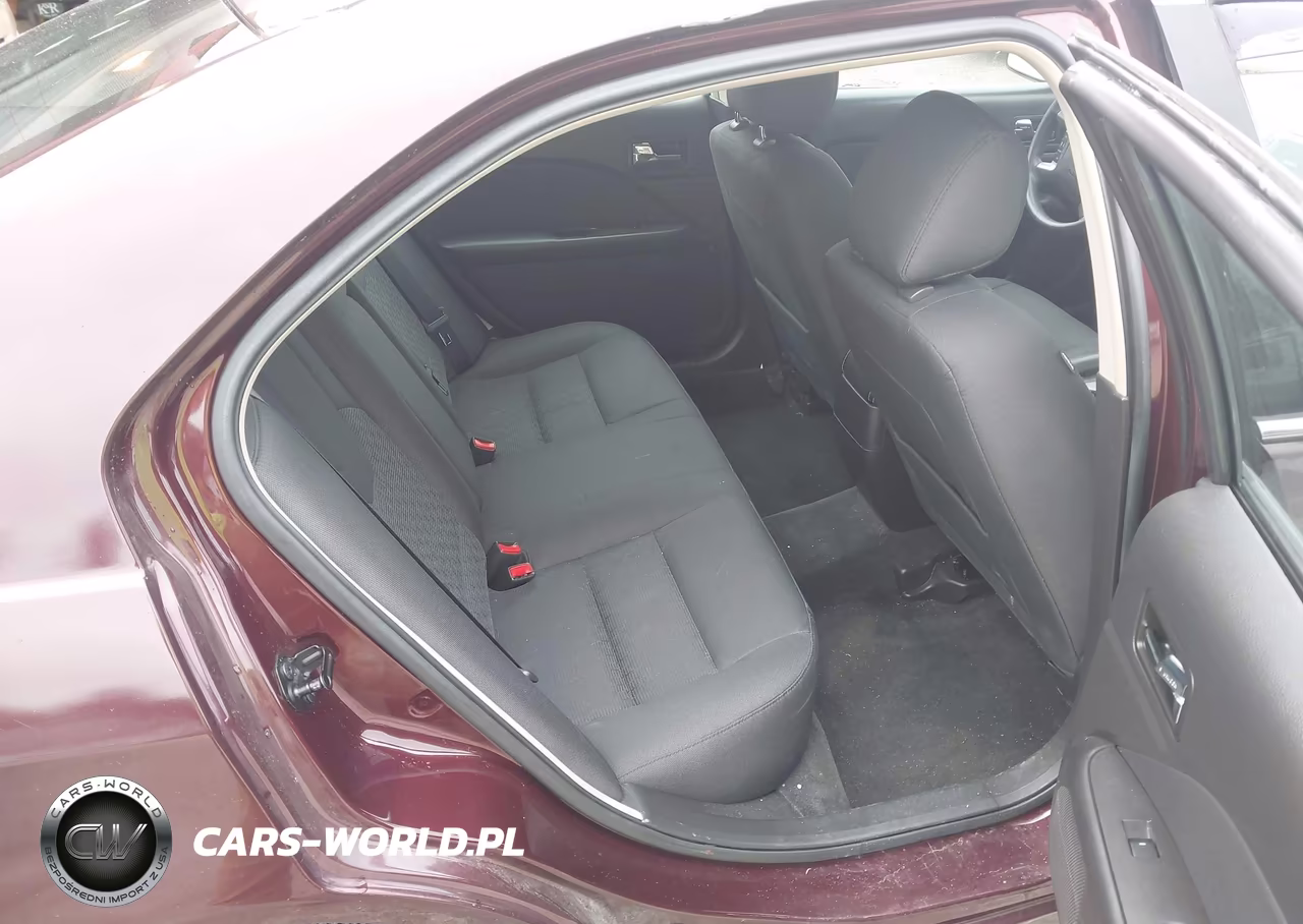 2012 Ford Fusion Se VIN:3FAHP0HA4CR370258 - 8
