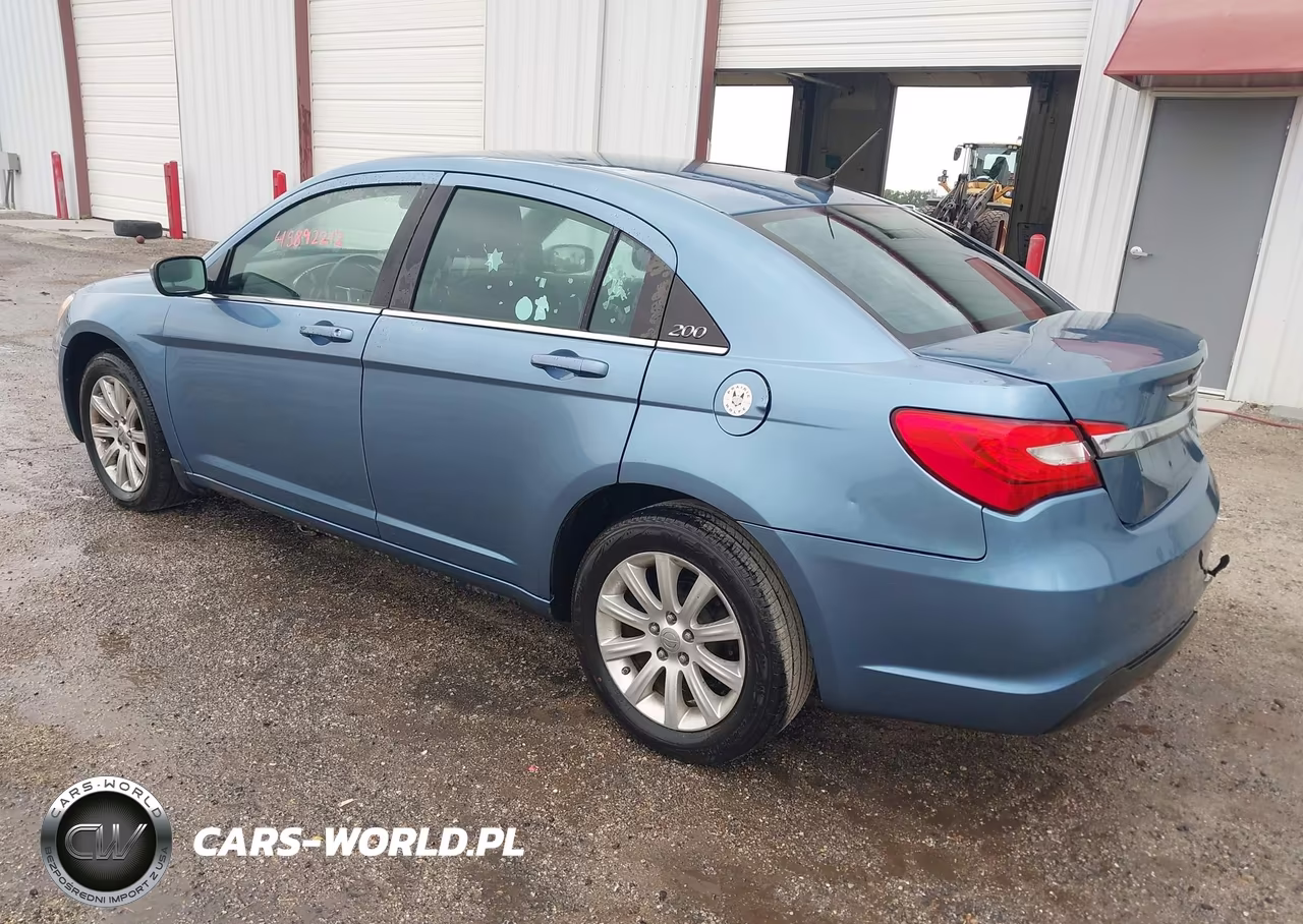 2011 Chrysler 200 Touring VIN:1C3BC1FB7BN539417 - 3
