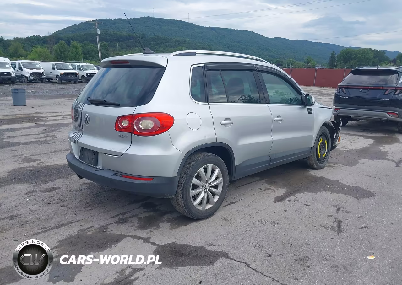 2011 Volkswagen Tiguan Se VIN:WVGAV7AX0BW548537 - 4