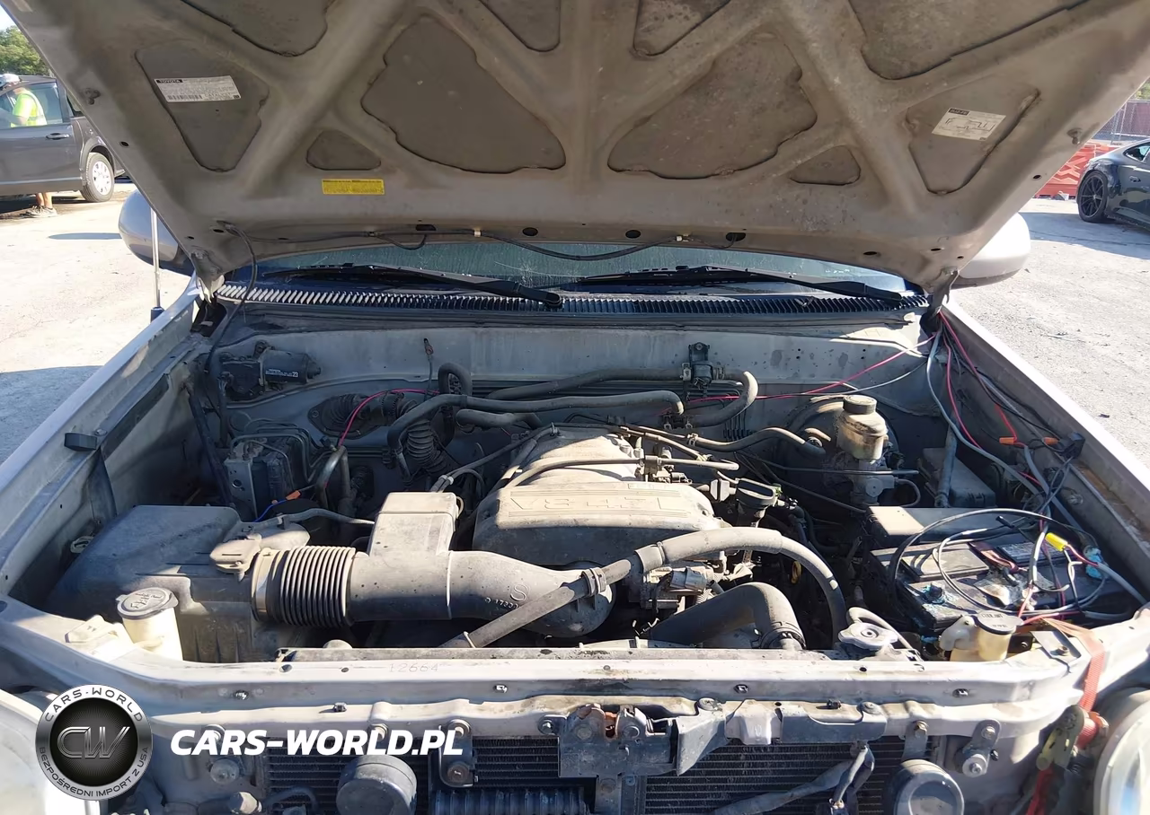 2001 Toyota Sequoia Limited V8 VIN:5TDBT48AX1S025930 - 10