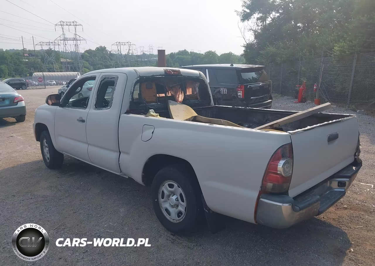 2013 Toyota Tacoma VIN:5TFTX4CN5DX036206 - 3