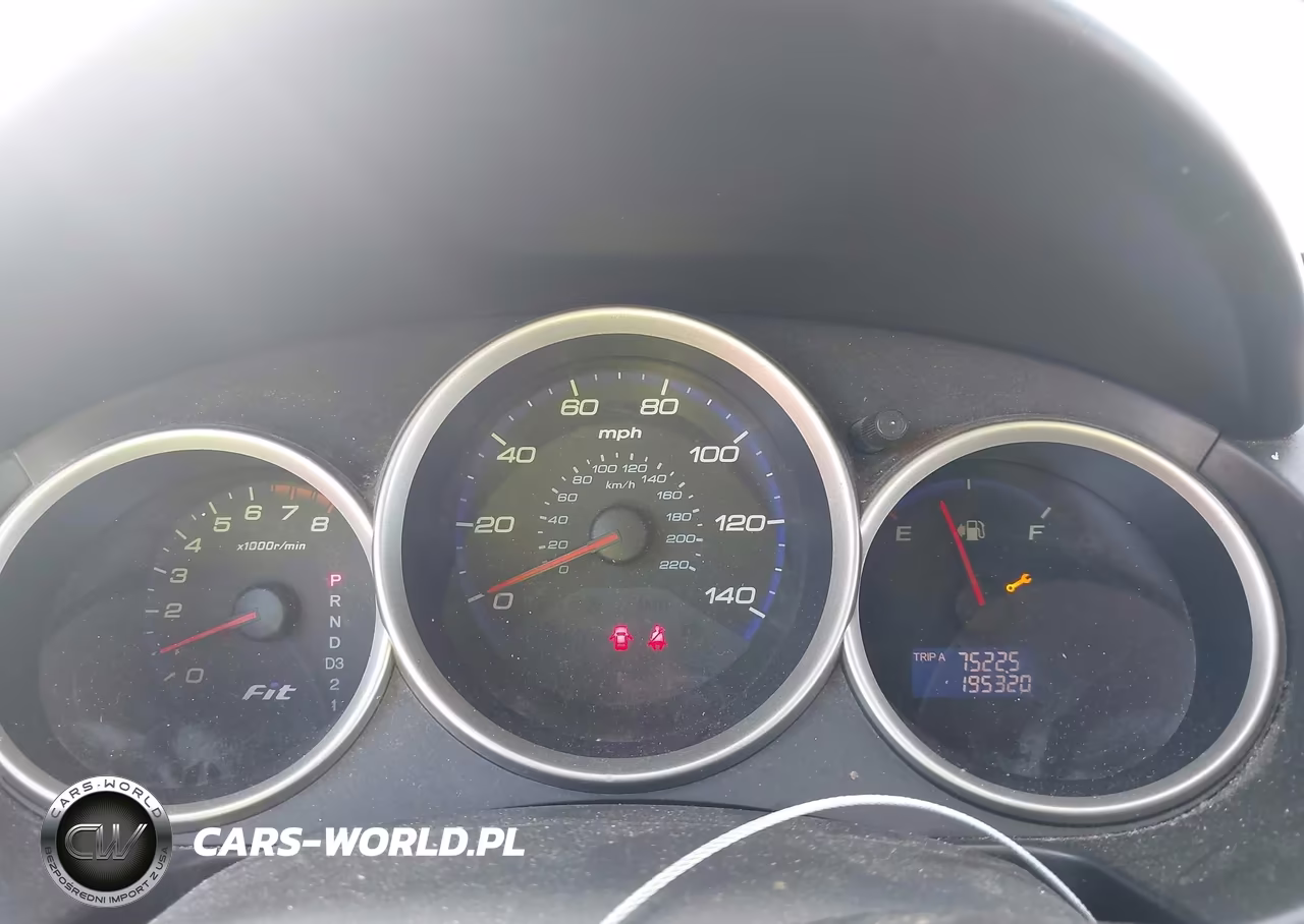 2008 Honda Fit VIN:JHMGD384X8S065903 - 7