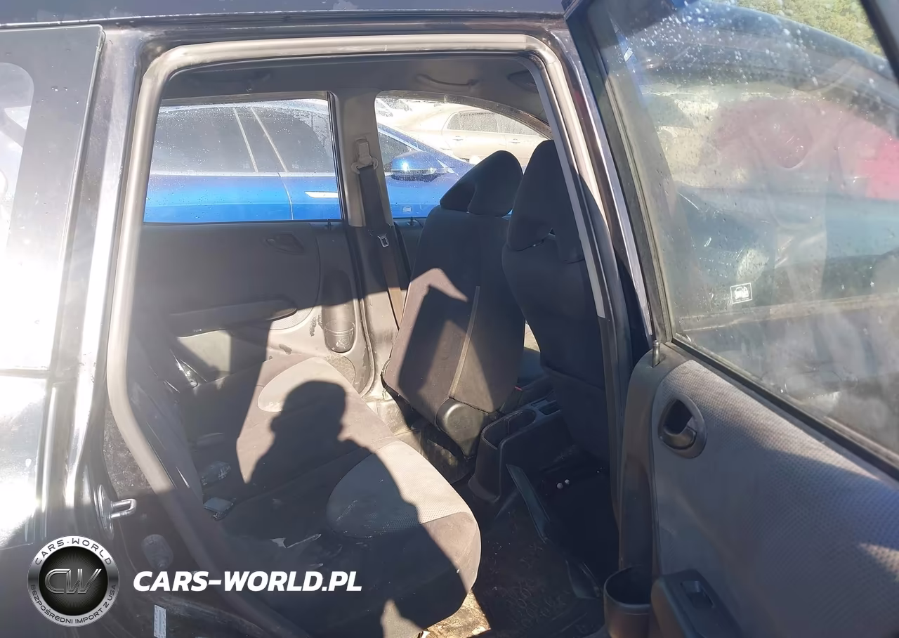 2008 Honda Fit VIN:JHMGD384X8S065903 - 8