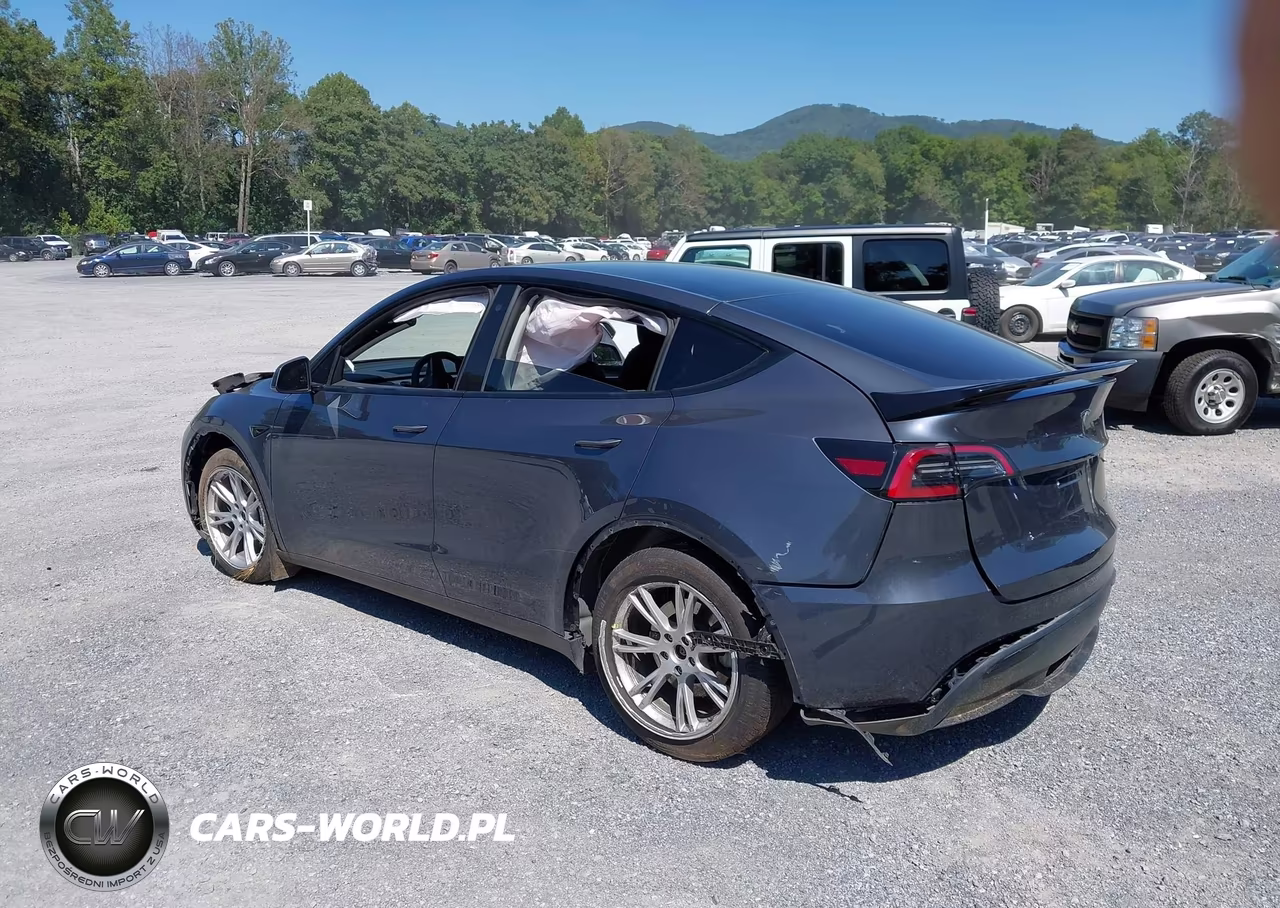 2023 Tesla Model Y Awd-Long Range Dual Motor All-Wheel Drive VIN:7SAYGDEE0PA054467 - 3