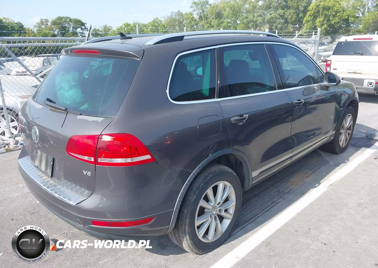 2013 Volkswagen Touareg Vr6 Sport VIN:WVGEF9BPXDD006286 - 4