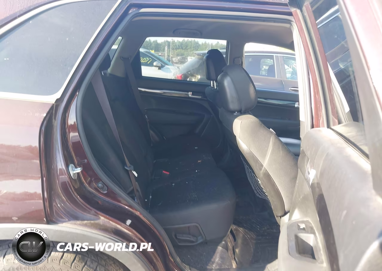 2015 Kia Sorento Lx VIN:5XYKT3A68FG661217 - 8