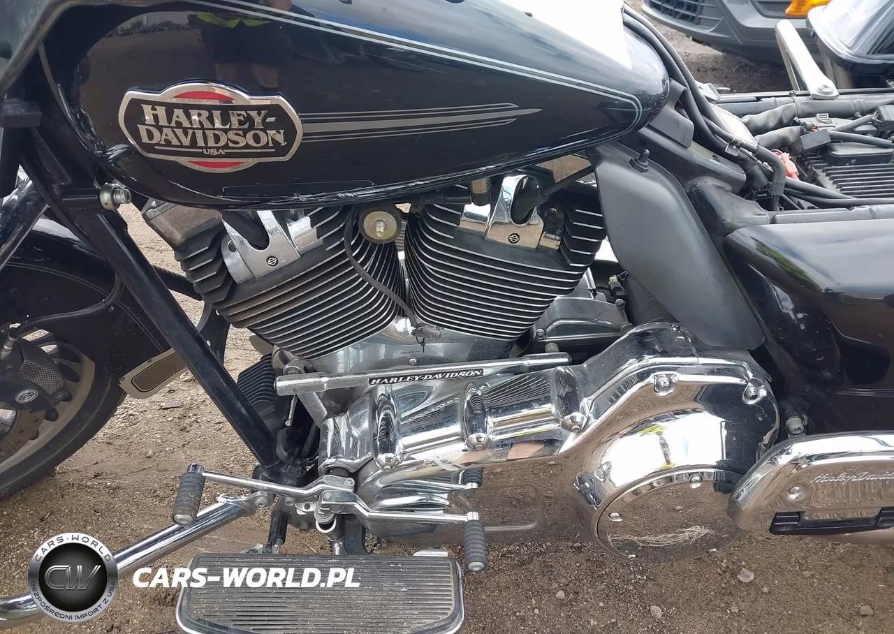 2010 Harley-Davidson Flhtcu VIN:1HD1FC413AB604900 - 9
