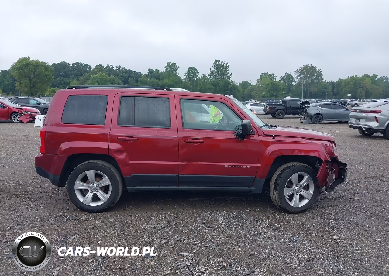 2012 Jeep Patriot Latitude VIN:1C4NJPFA4CD557096 - 13