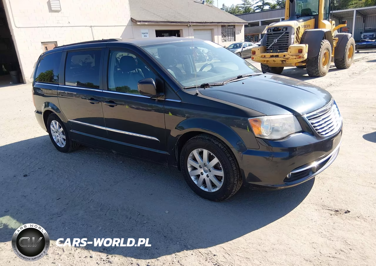 2014 Chrysler Town & Country Touring