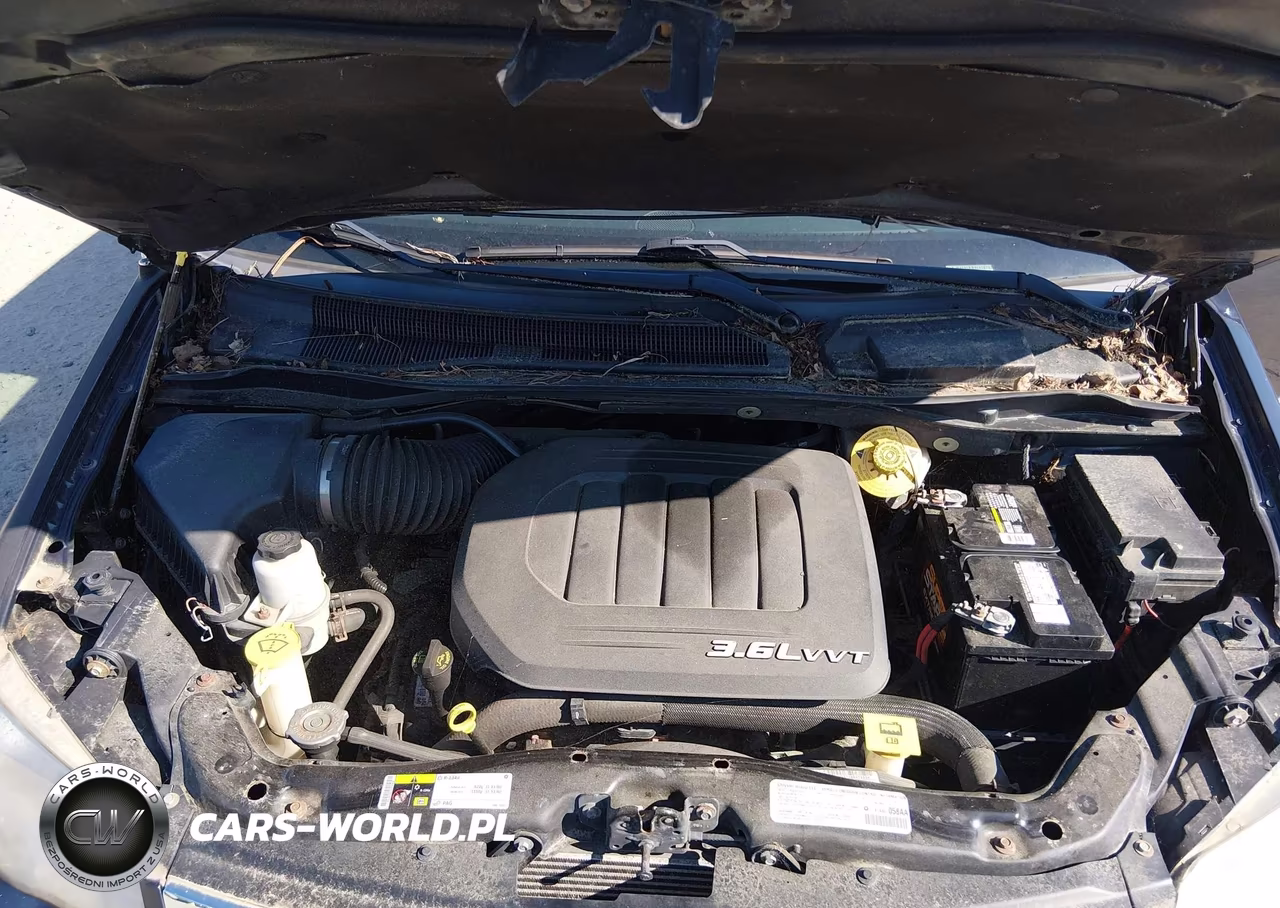 2014 Chrysler Town & Country Touring VIN:2C4RC1BG9ER110847 - 10