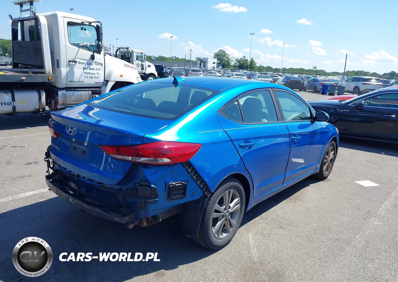 2017 Hyundai Elantra Se VIN:5NPD84LF4HH014354 - 4