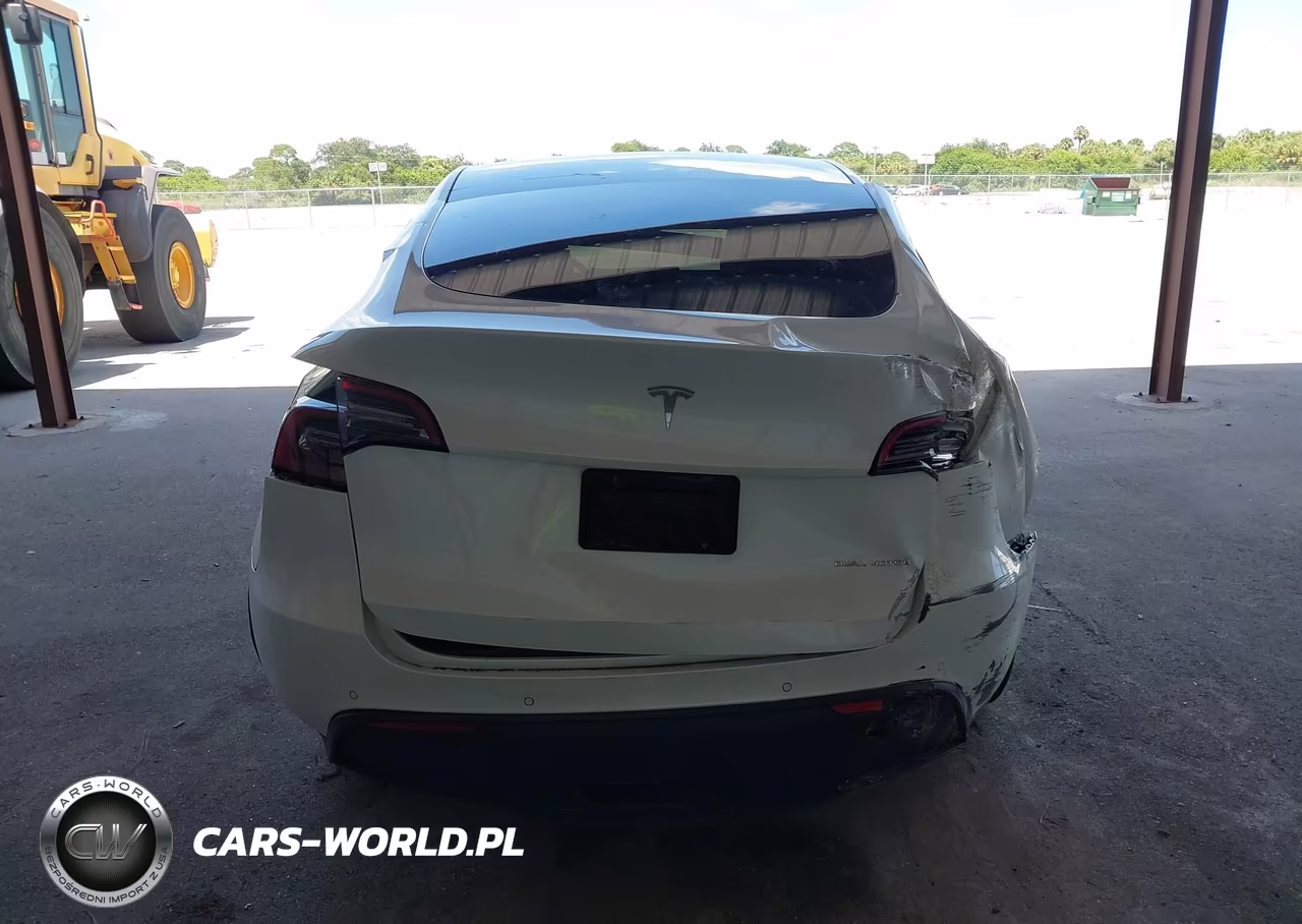 2021 Tesla Model Y Long Range Dual Motor All-Wheel Drive VIN:5YJYGDEE8MF256565 - 15
