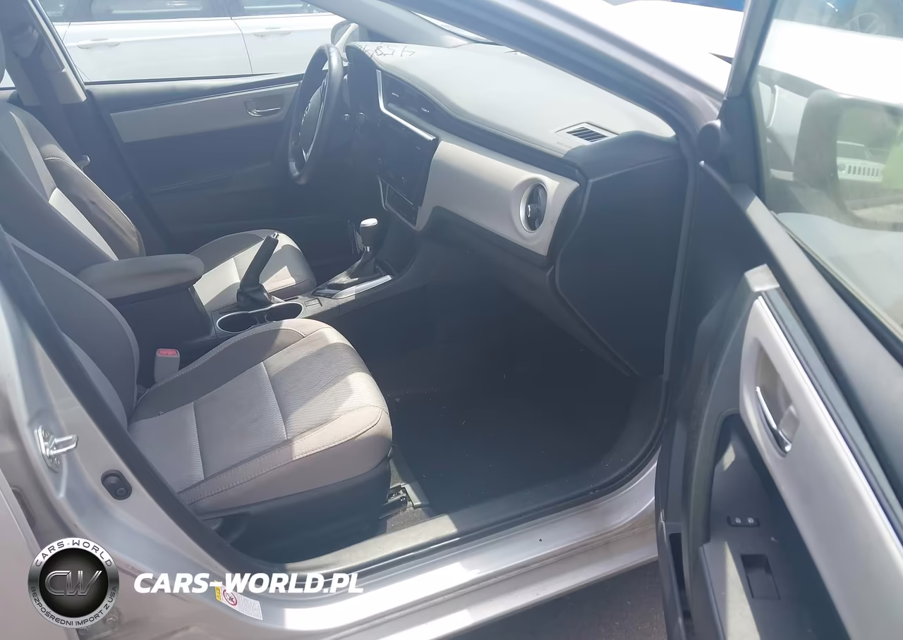 2017 Toyota Corolla Le VIN:2T1BURHE0HC922383 - 5