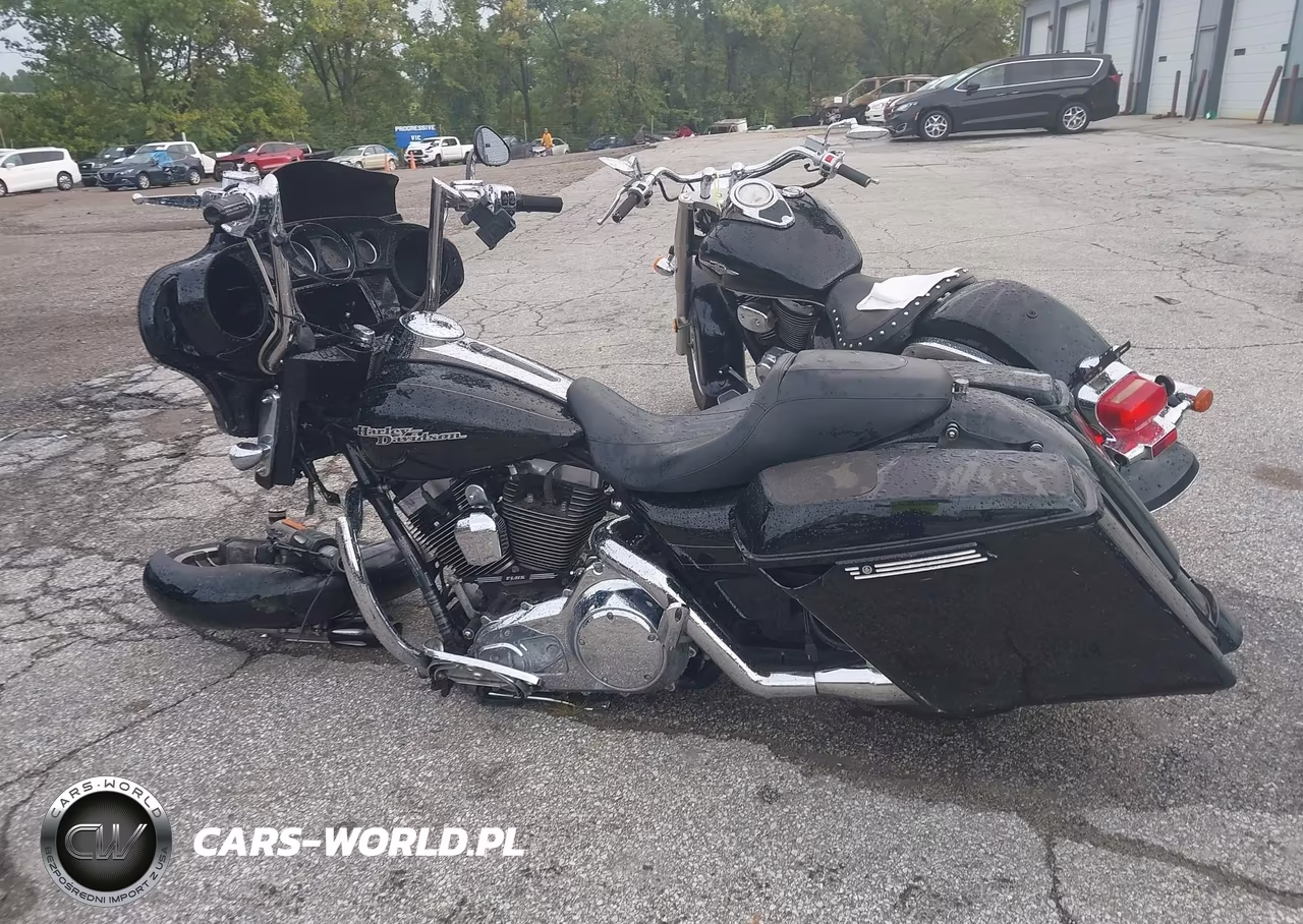 2015 Harley-Davidson Flhxs Street Glide Special VIN:1HD1KRM11FB645466 - 13