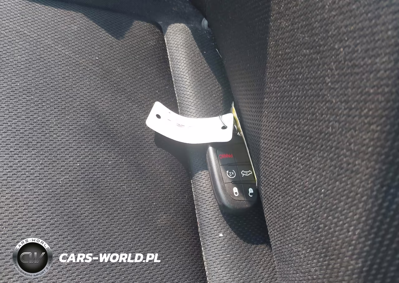 2020 Jeep Renegade Sport VIN:ZACNJAAB6LPL85486 - 11
