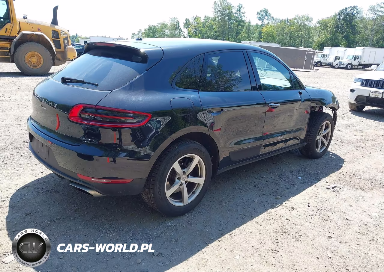2018 Porsche Macan VIN:WP1AA2A58JLB18822 - 4