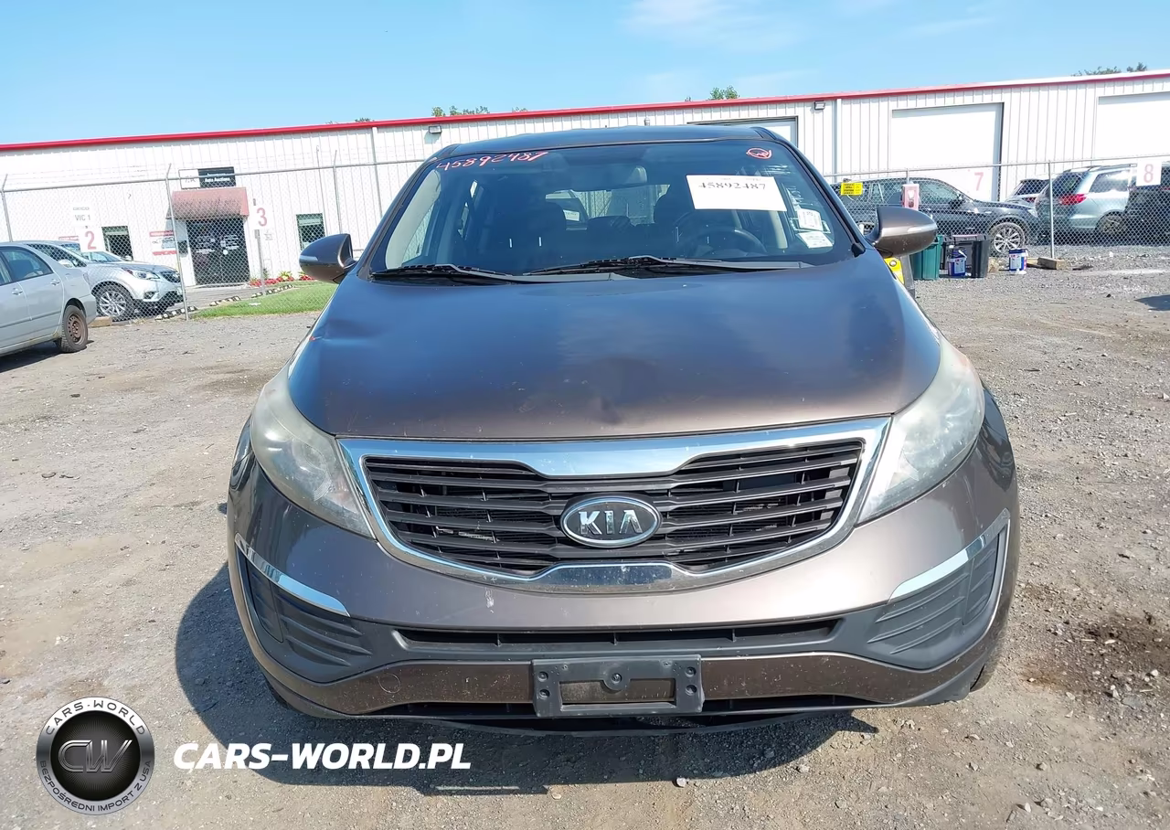 2011 Kia Sportage Lx VIN:KNDPBCA29B7075526 - 12